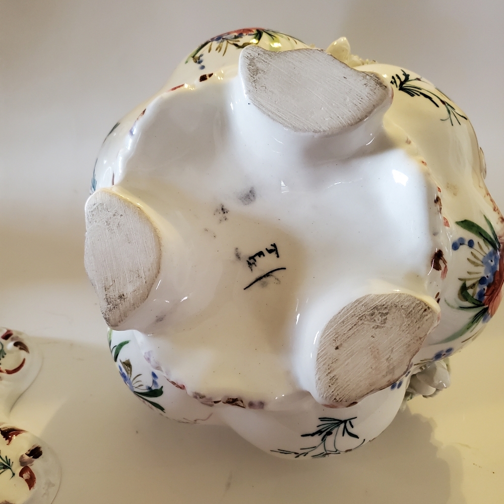 Vintage Capodimante Italian Porcelain Reticulated Trinket Box Candy Dish - Picture 9 of 11